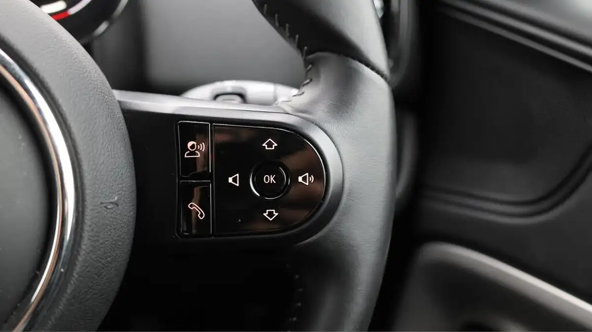 2021-mini-countryman-15-cooper-exclusive-auto-big-25