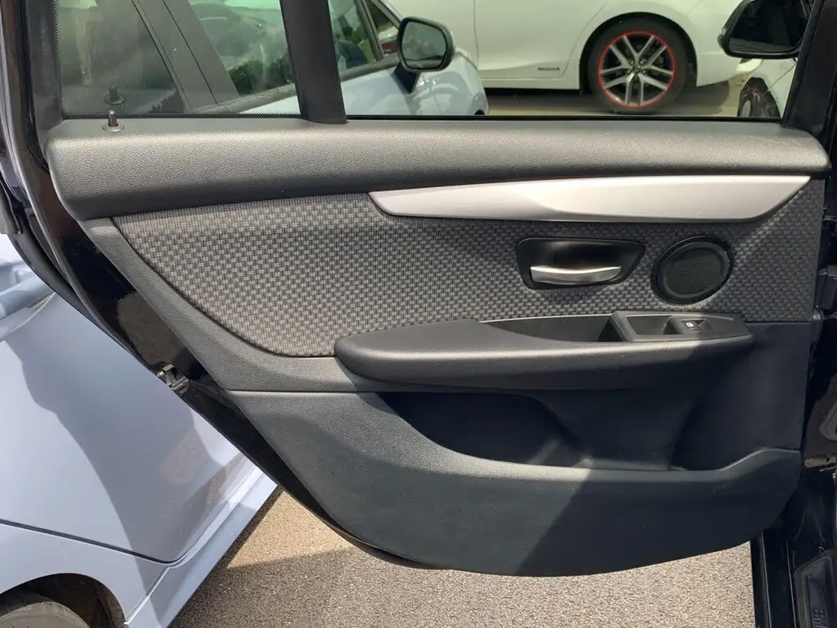 2020-bmw-2-series-15td-216d-se-gran-dct-big-29