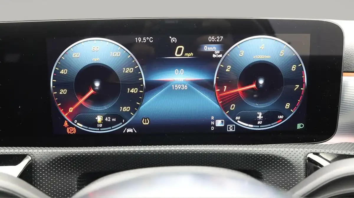 2022-mercedes-benz-a-class-13-a180-amg-line-executive-hatchback-5d-7g-dct-big-10