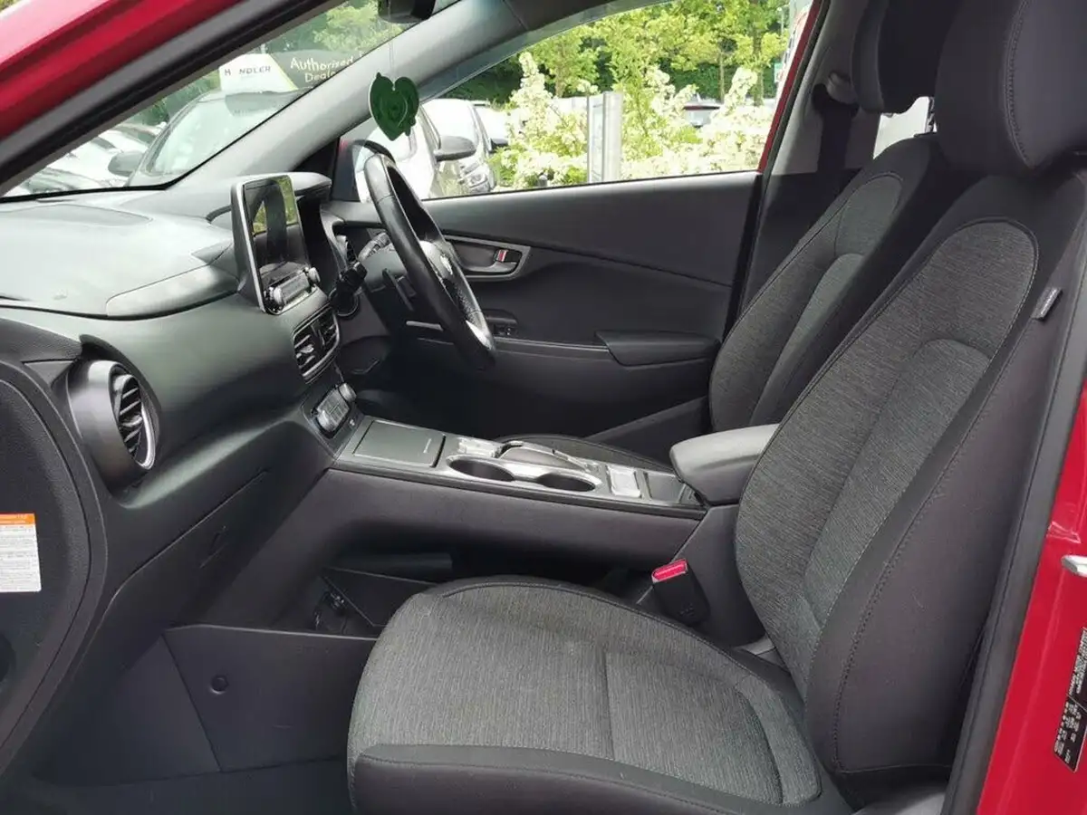 2020-hyundai-kona-e-premium-204ps-big-11