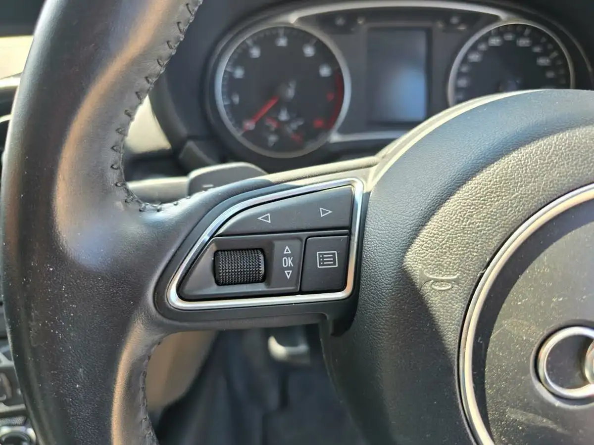 2014-audi-a1-big-32