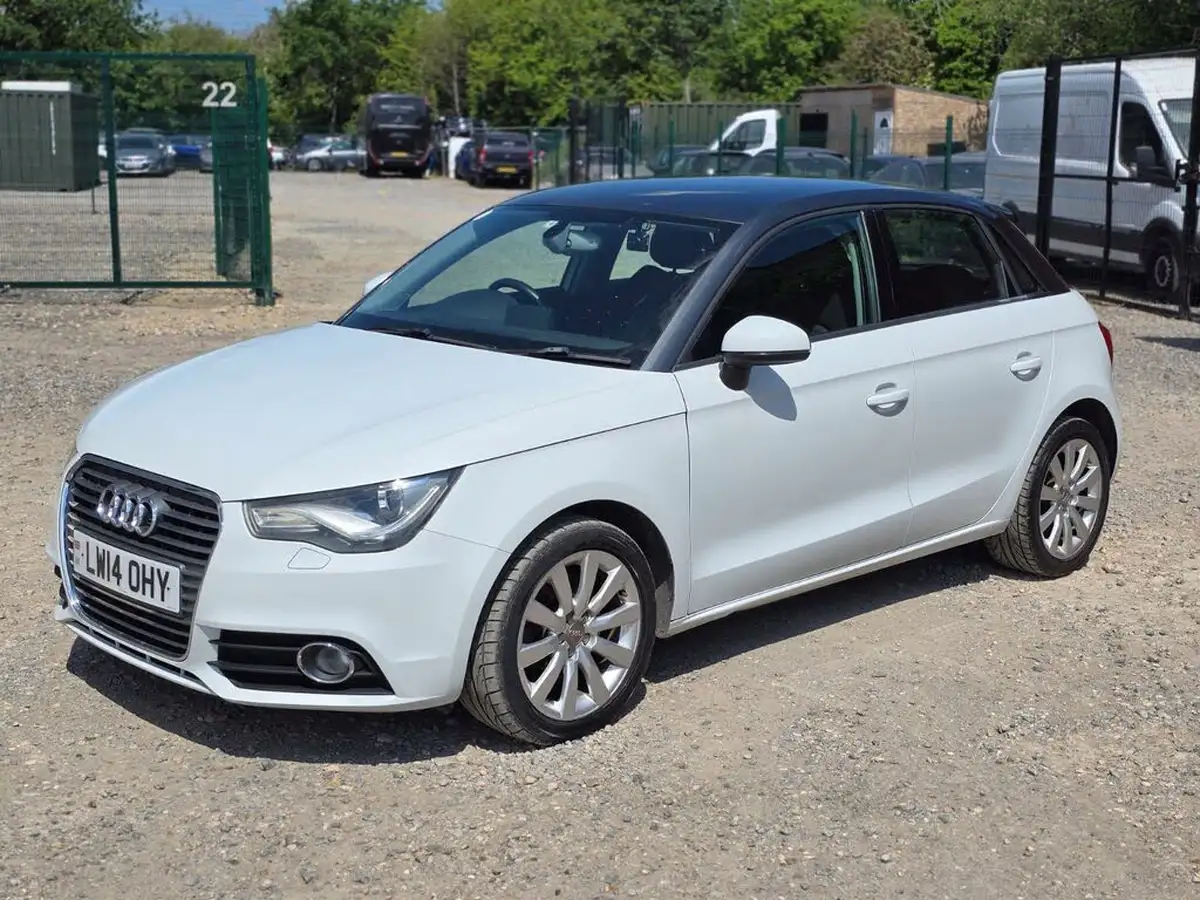 2014-audi-a1-big-8