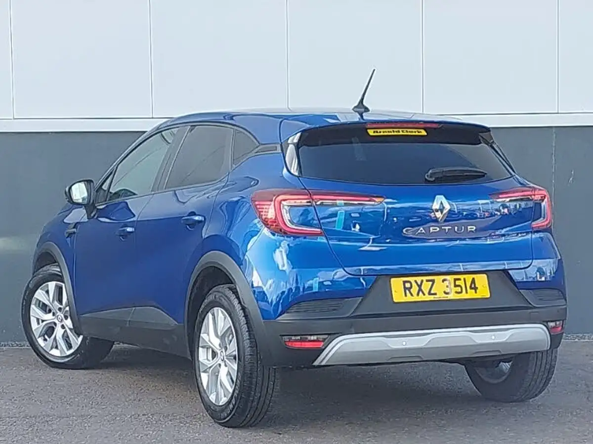 2022-renault-captur-10-tce-iconic-edition-big-1