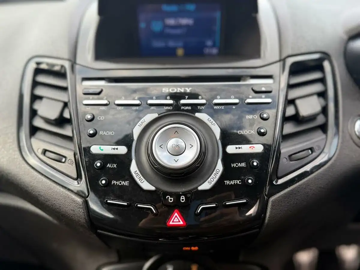 2014-ford-fiesta-16-st-3-big-33