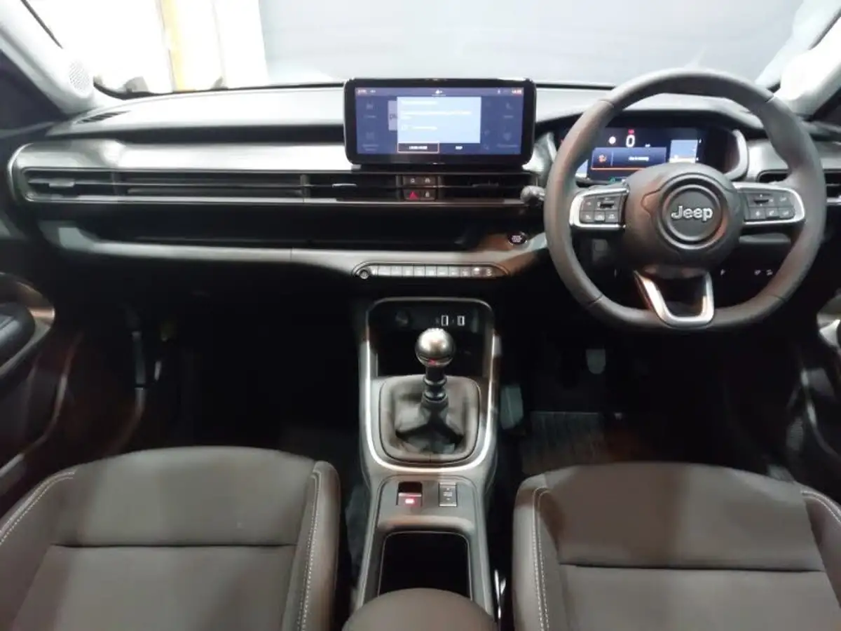 2024-jeep-avenger-12-gse-altitude-big-2
