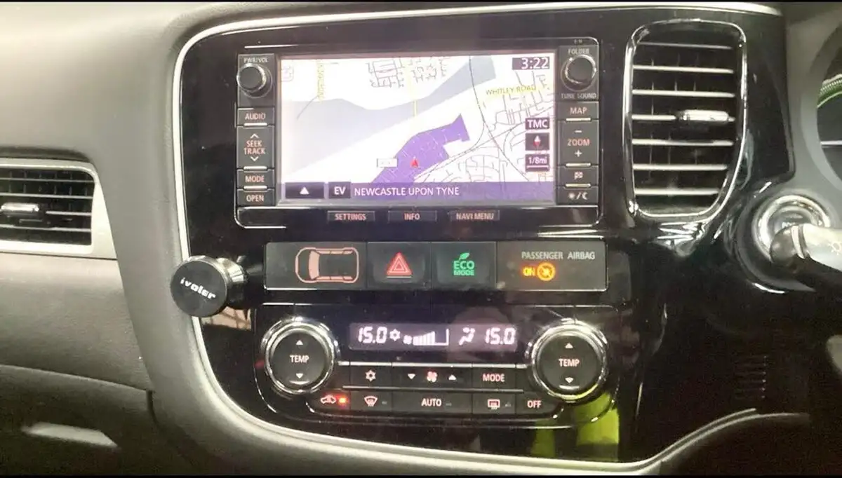 2014-mitsubishi-outlander-20-gx4h-big-6