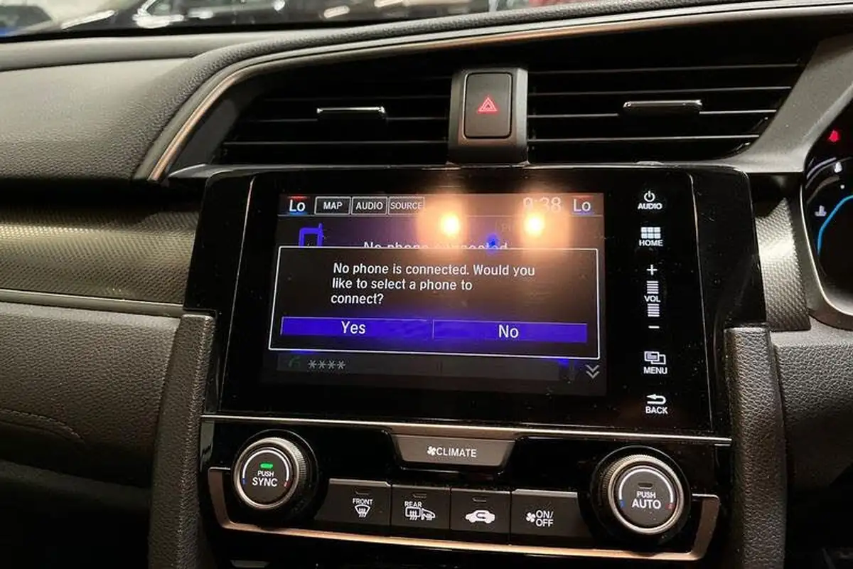 2019-honda-civic-10-vtec-turbo-sr-hatchback-5d-big-30