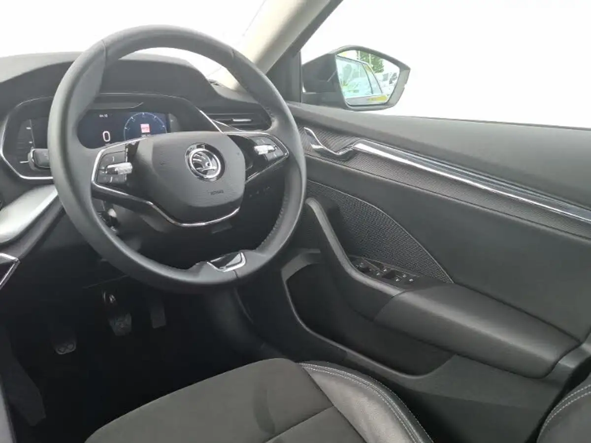 2023-skoda-octavia-15-tsi-se-l-estate-big-10