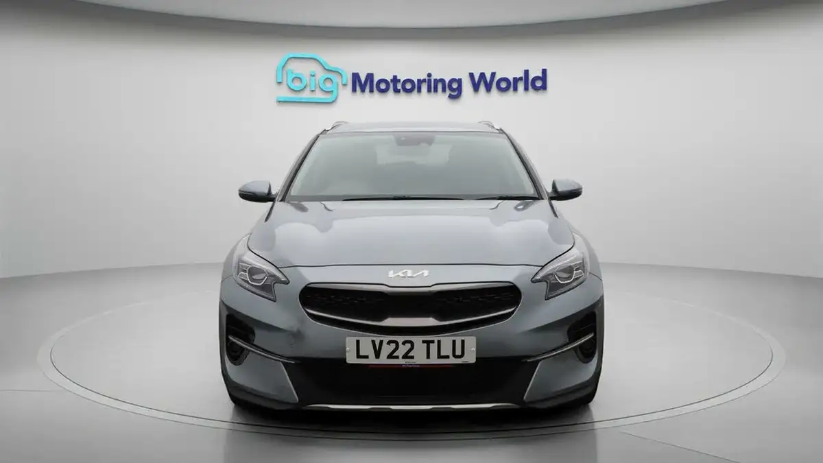 2022-kia-xceed-15-t-gdi-3-big-2