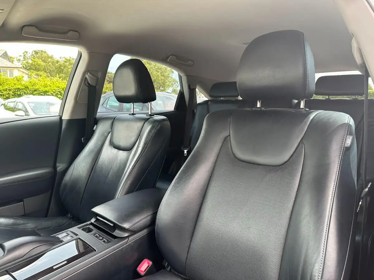 2013-lexus-rx-450h-35-luxury-big-22