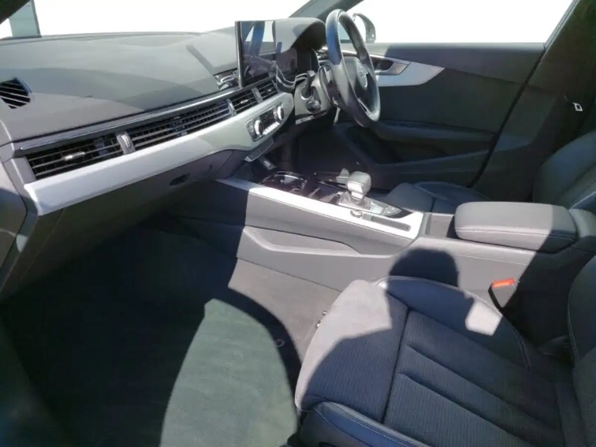 2022-audi-a4-20-35-tfsi-s-line-tronic-big-4