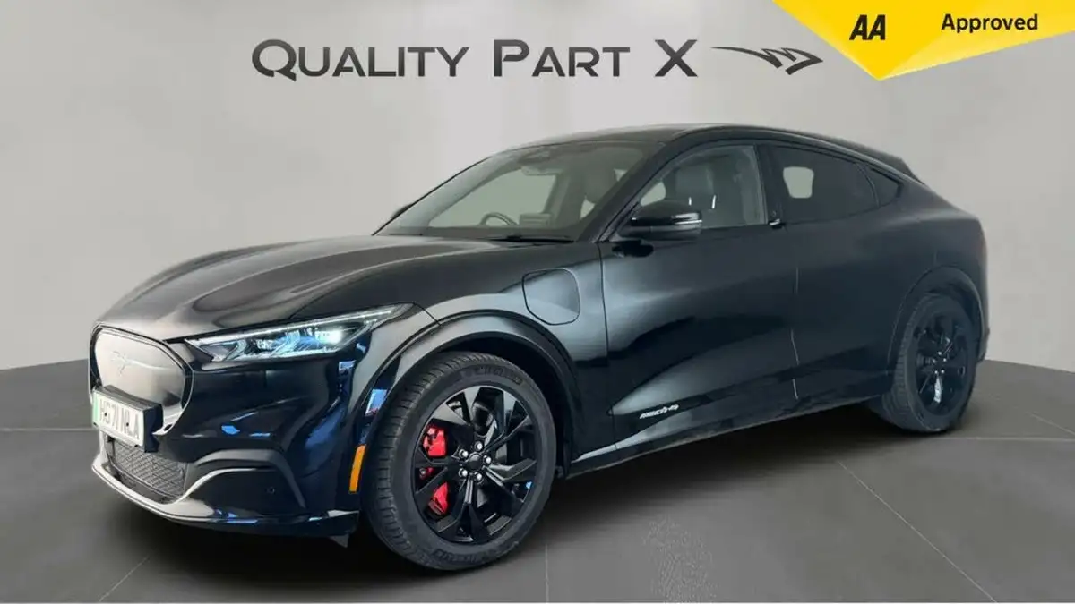 2022-ford-mustang-mach-e-e-standard-range-awd-big-6