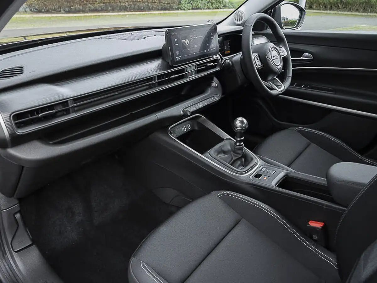 2025-jeep-avenger-12-gse-altitude-big-4