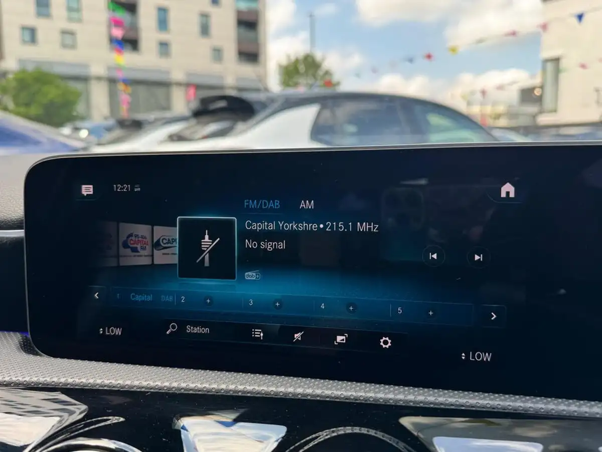 2020-mercedes-benz-a-class-13-a200-amg-line-executive-saloon-4d-7g-dct-big-45