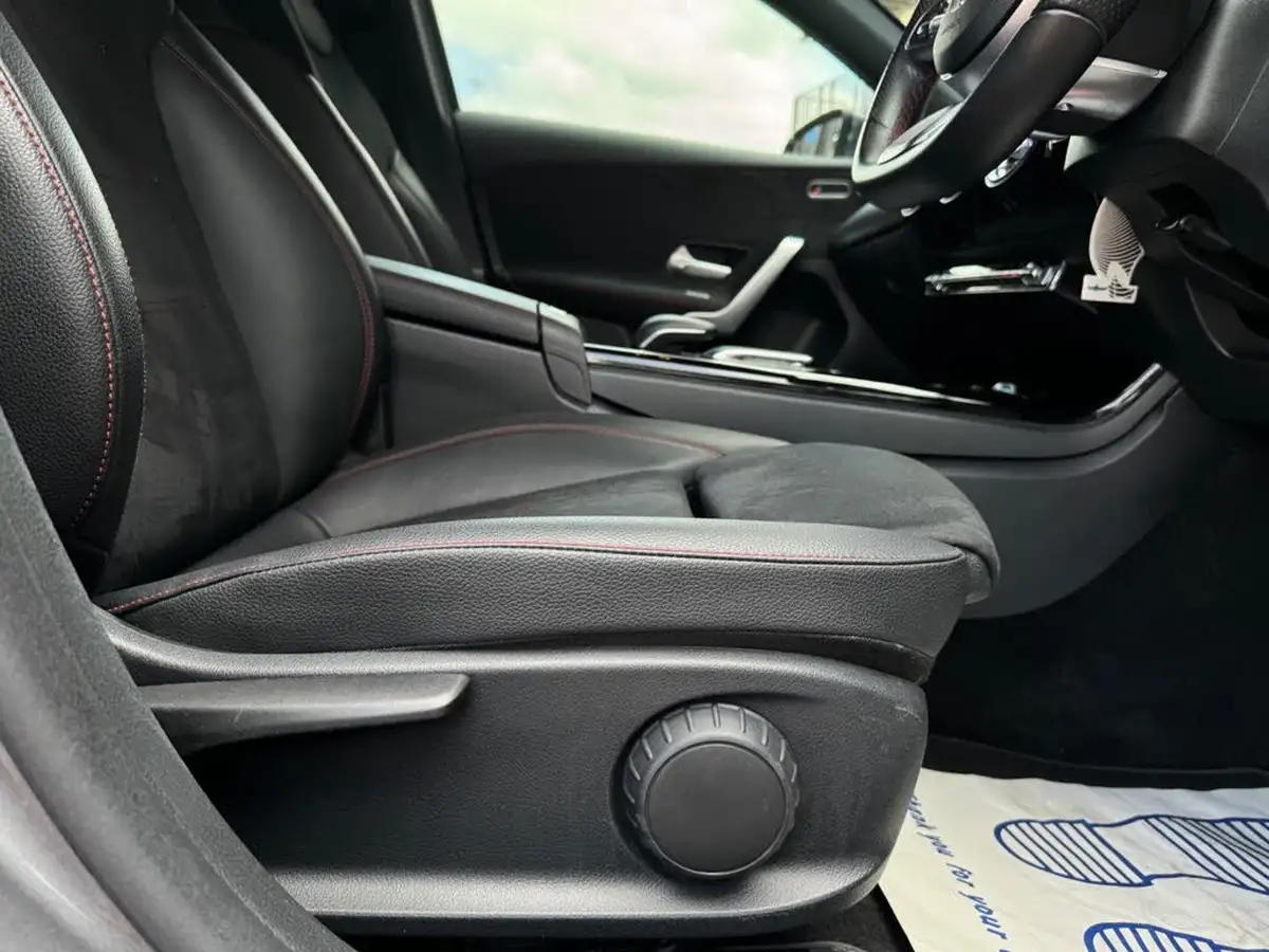 2020-mercedes-benz-a-class-13-a200-amg-line-executive-saloon-4d-7g-dct-big-21
