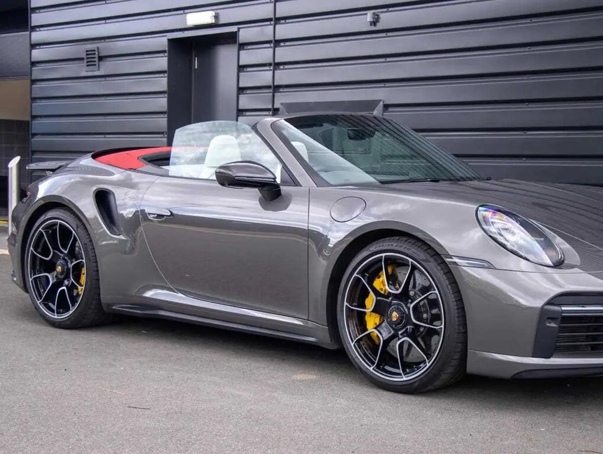 2023-porsche-911-38-turbo-s-awd-turbo-cabriolet-big-17