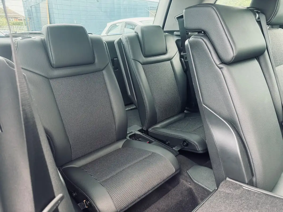 2007-vauxhall-zafira-18-design-easytronic-big-16