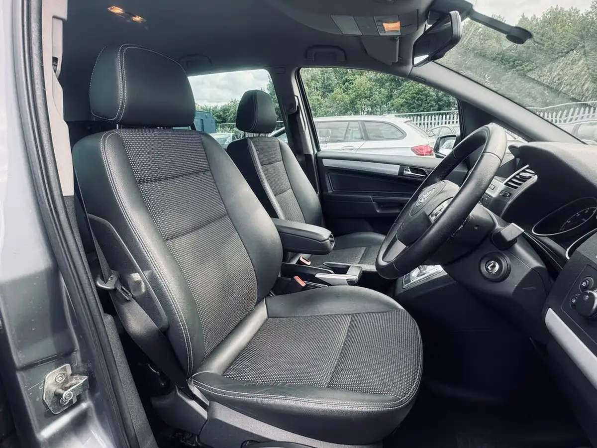 2007-vauxhall-zafira-18-design-easytronic-big-12