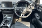 2023-mg-hs-15t-gdi-excite-162ps-small-11
