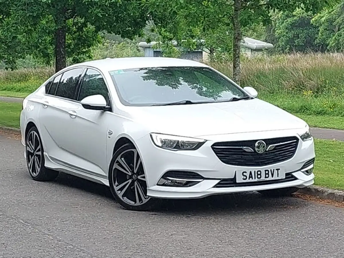 2018-vauxhall-insignia-grand-sport-20td-sri-vx-line-nav-big-0