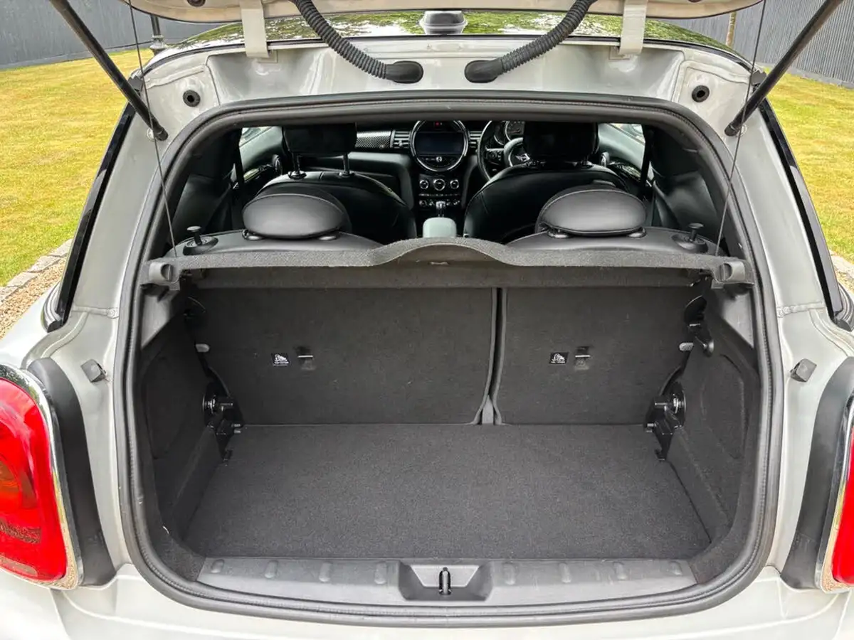 2017-mini-cooper-20-cooper-s-chili-ss-hatchback-3d-big-31