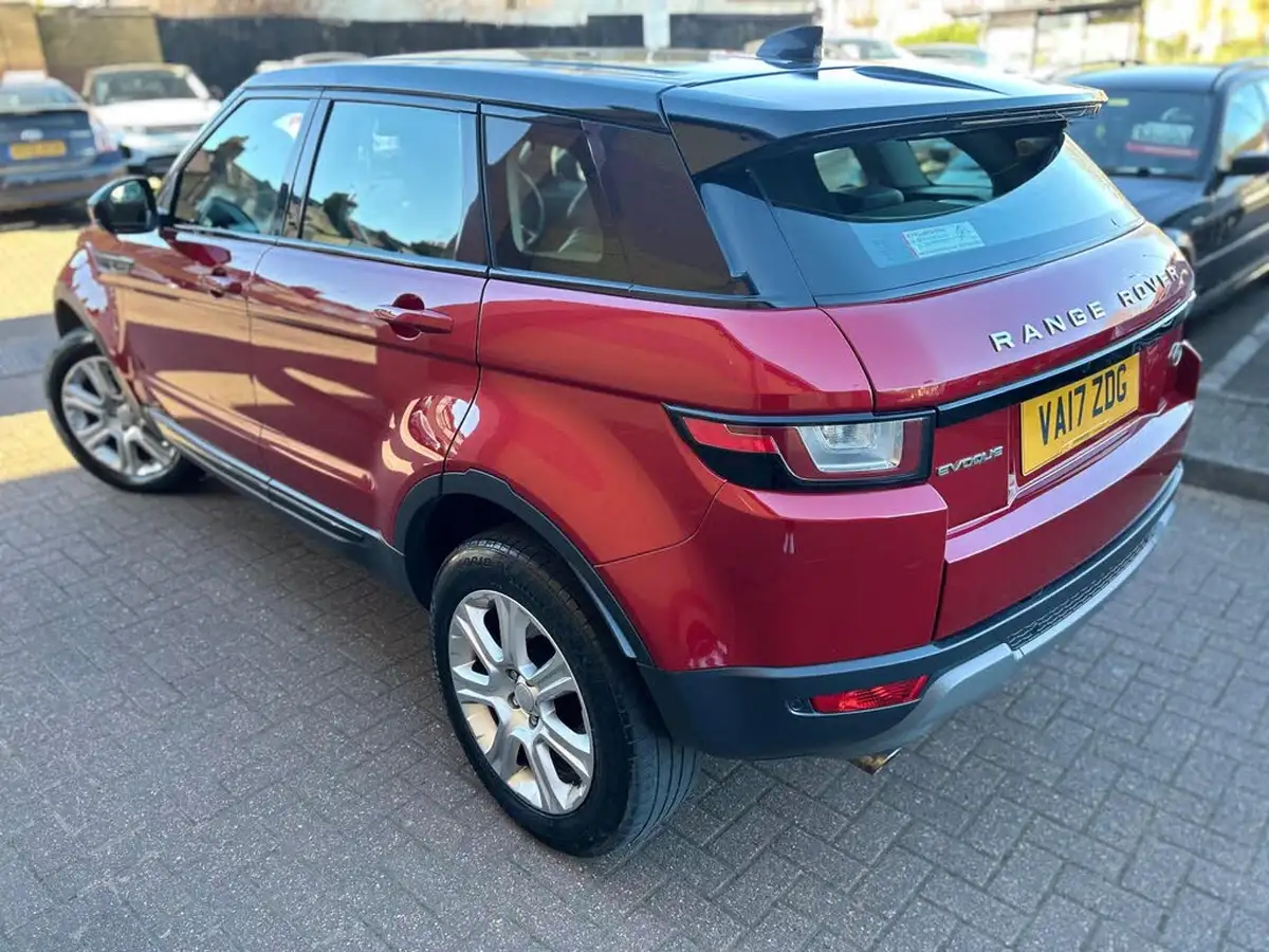 2017-land-rover-range-rover-evoque-20td4-se-tech-hatchback-5d-auto-big-14