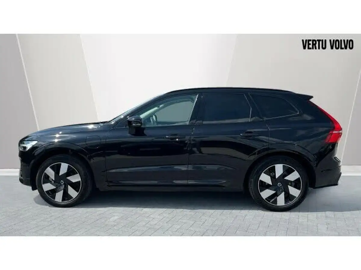 2024-volvo-xc60-20-t8-ultra-dark-big-7