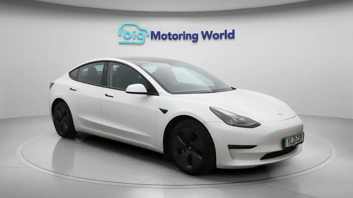 2021-tesla-model-3-e-long-range-4x4-big-1