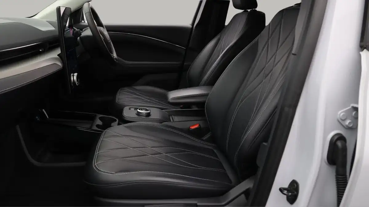 2021-ford-mustang-mach-e-e-standard-range-68kwh-big-14