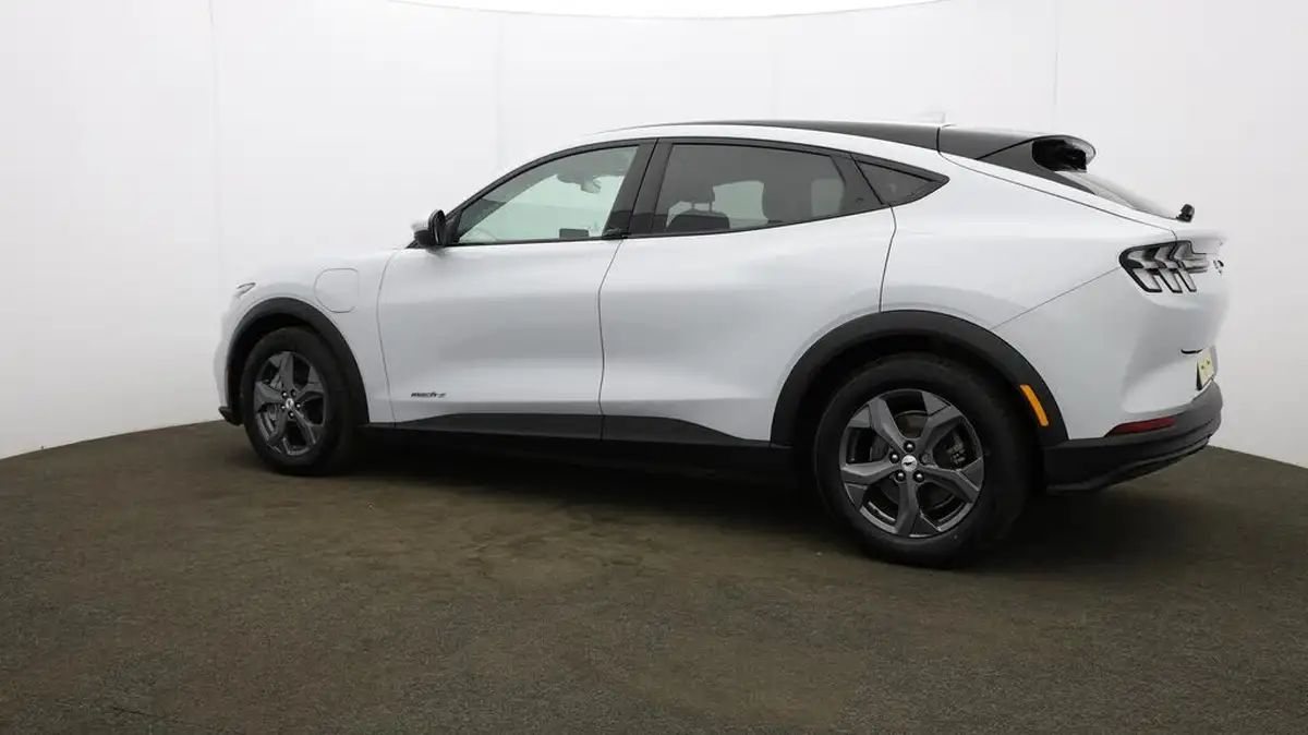 2021-ford-mustang-mach-e-e-standard-range-68kwh-big-66