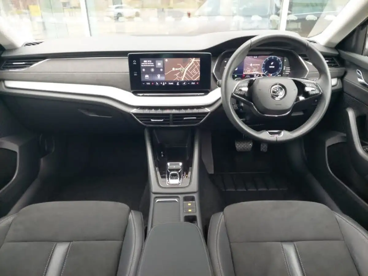 2023-skoda-octavia-20tdi-se-l-150ps-estate-dsg-big-2