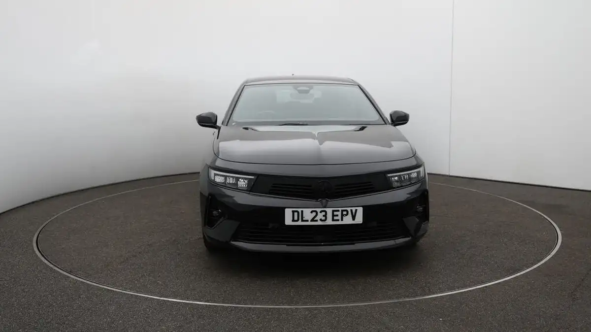 2023-vauxhall-astra-12-turbo-gs-hatchback-auto-big-32