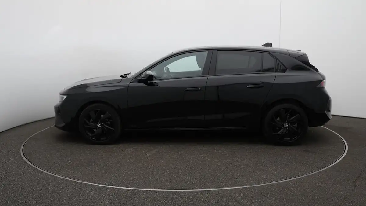 2023-vauxhall-astra-12-turbo-gs-hatchback-auto-big-56