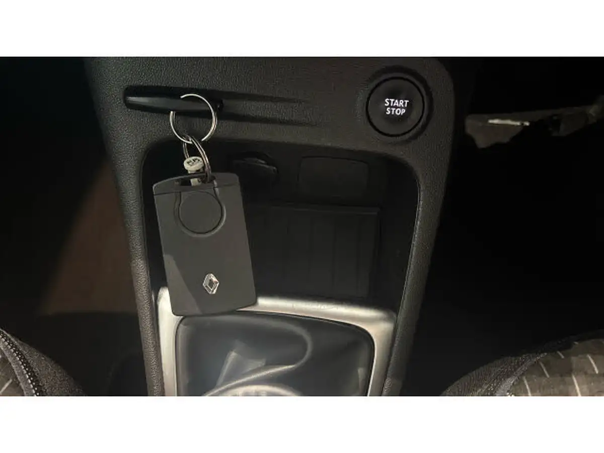 2017-renault-captur-09-tce-dynamique-s-nav-big-45