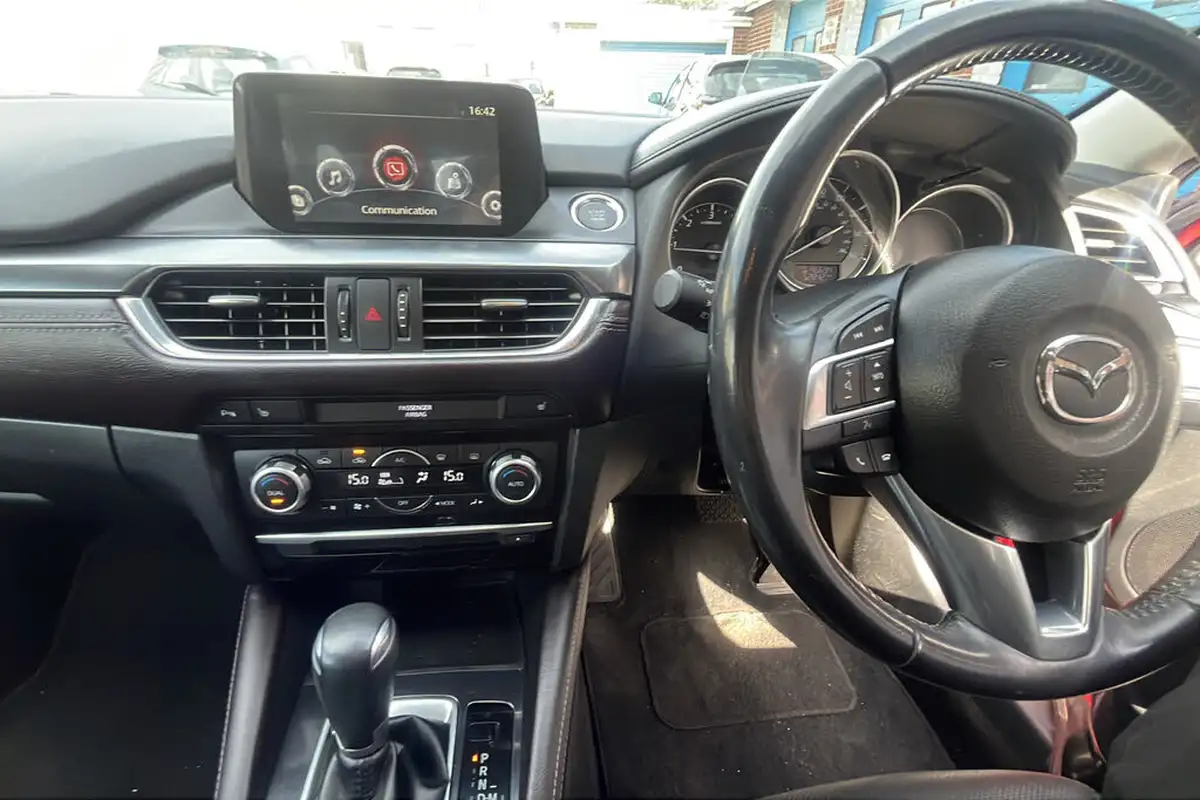2016-mazda-mazda6-22td-sport-nav-175ps-skyactiv-d-tourer-5d-auto-big-16
