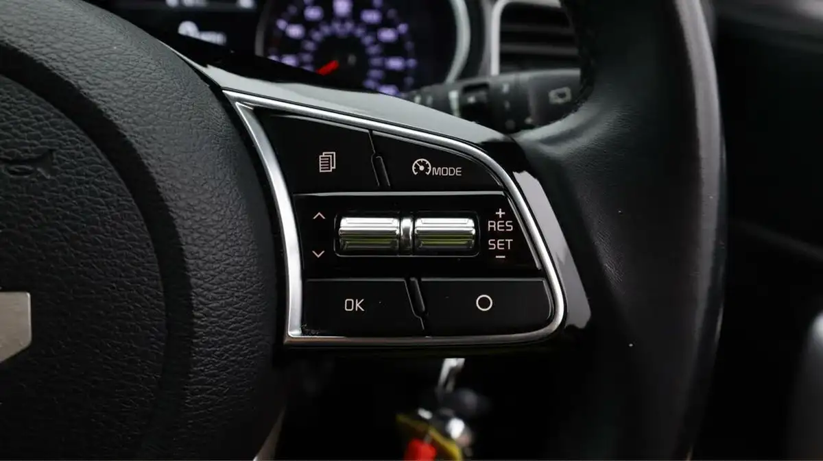 2022-kia-xceed-10-t-gdi-2-big-24