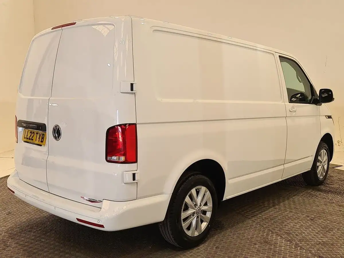 2022-volkswagen-transporter-20tdi-t28-highline-bmt-swb-110pseu6d-big-26