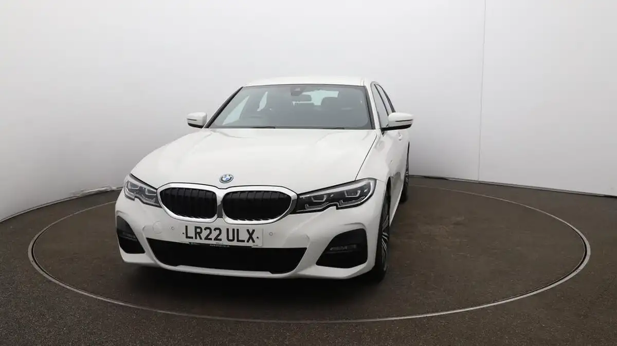 2022-bmw-3-series-20-330e-m-sport-pro-pack-saloon-4d-big-39