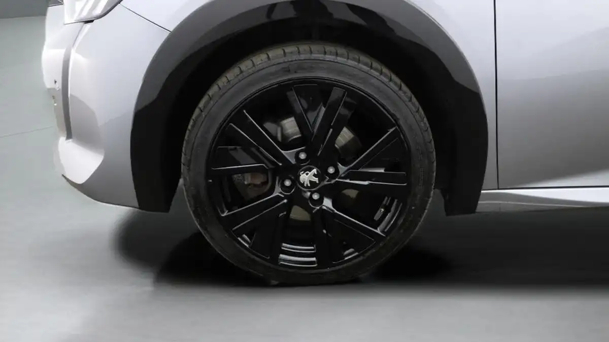 2020-peugeot-208-12-puretech-gt-line-100bhp-big-18
