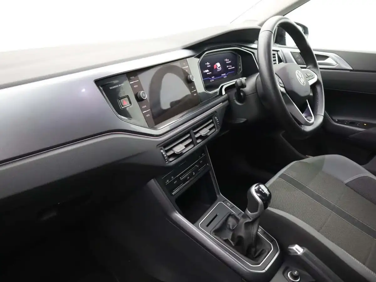 2023-volkswagen-polo-10-tsi-style-big-12