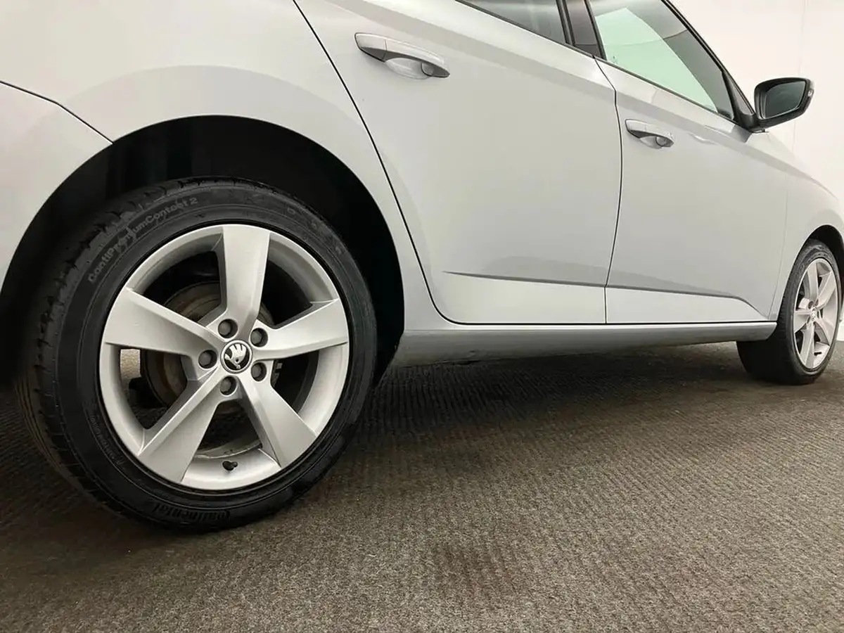 2021-skoda-fabia-10-tsi-se-l-95ps-estate-big-22