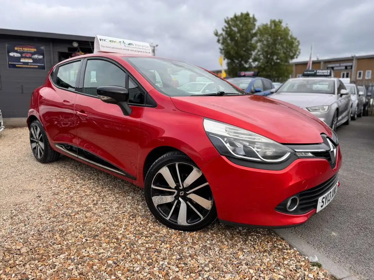 2013-renault-clio-15dci-dynamique-s-medianavss-big-0