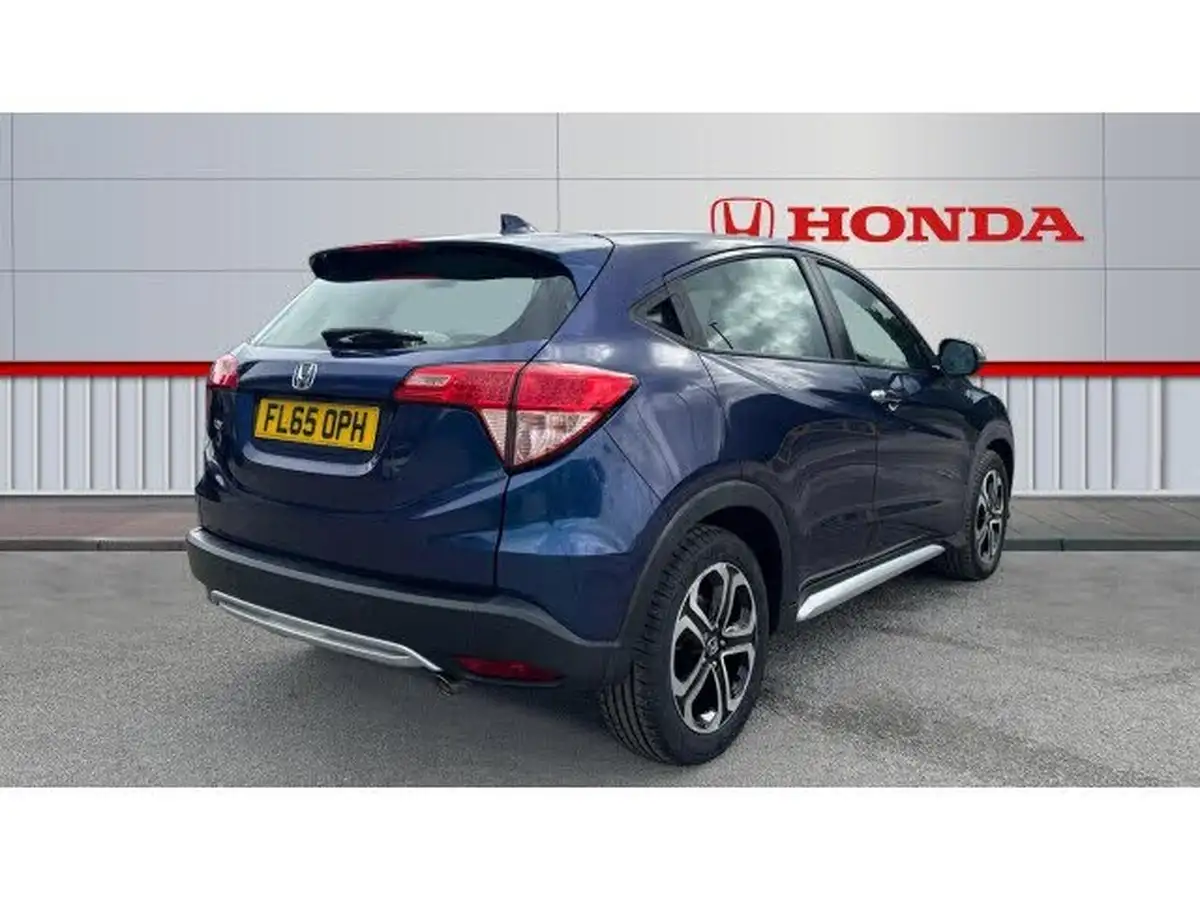 2015-honda-hr-v-16-i-dtec-se-navi-big-11