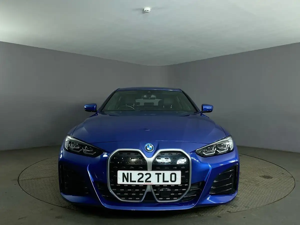 2022-bmw-i4-e-edrive40-m-sport-big-2
