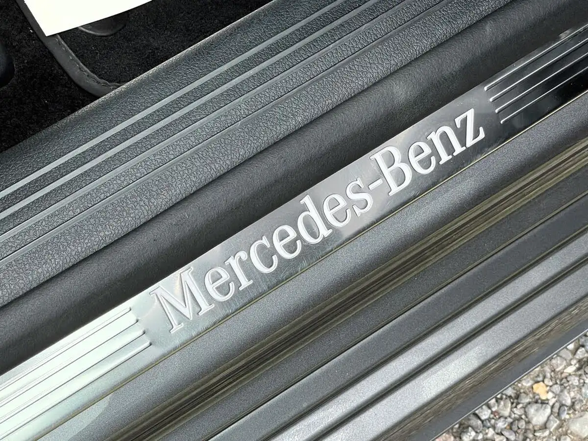2020-mercedes-benz-a-class-13-a250e-amg-line-premium-hatchback-5d-big-11