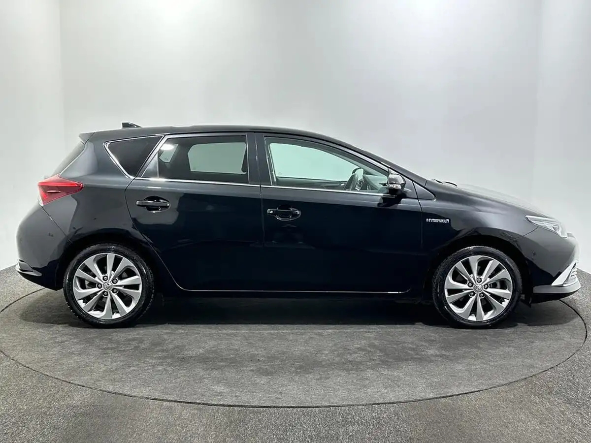 2018-toyota-auris-18-vvt-i-hsd-excel-hatchback-big-8