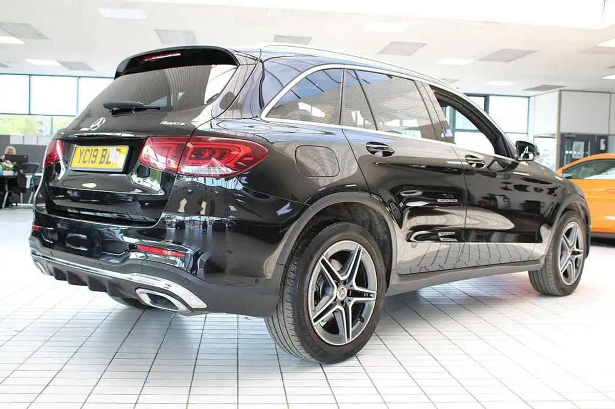2019-mercedes-benz-glc-class-20d-glc220d-amg-line-station-wagon-5d-4matic-plus-big-10