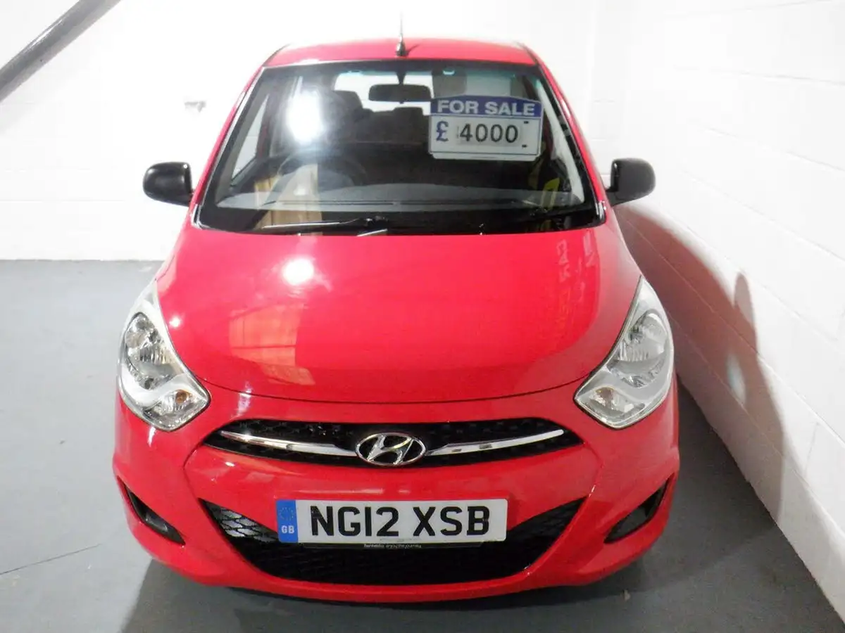 2012-hyundai-i10-12-classic-85bhp-big-4