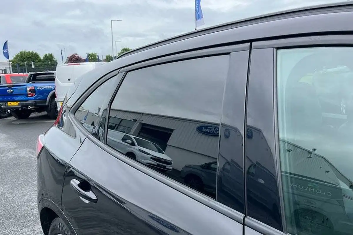 2020-ford-kuga-15-st-line-x-auto-big-24