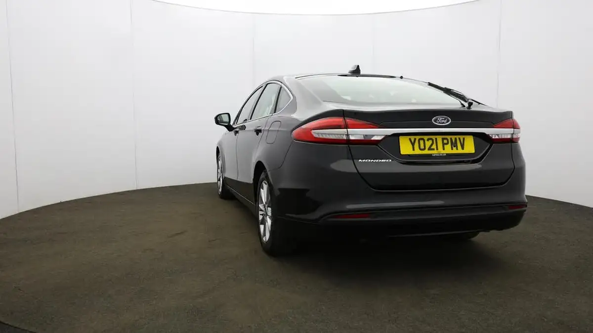 2021-ford-mondeo-20tdci-zetec-edition-hatchback-auto-big-32